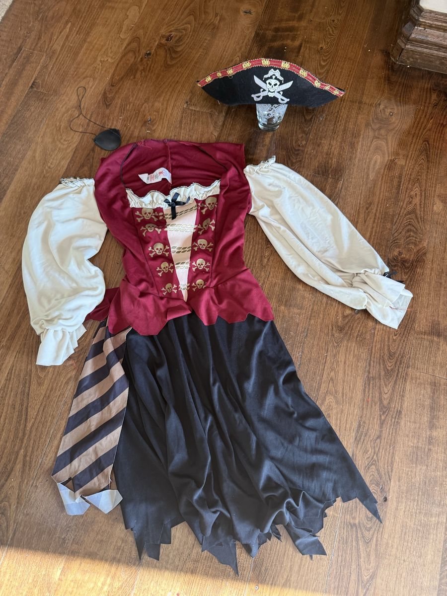 Main image 5