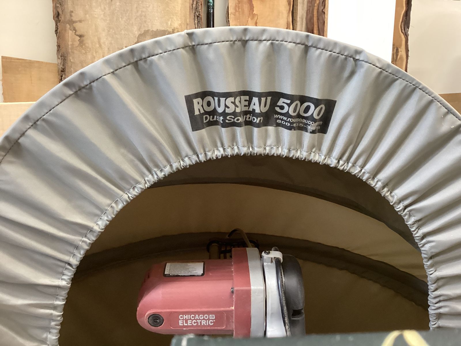Rousseau Dust Hood