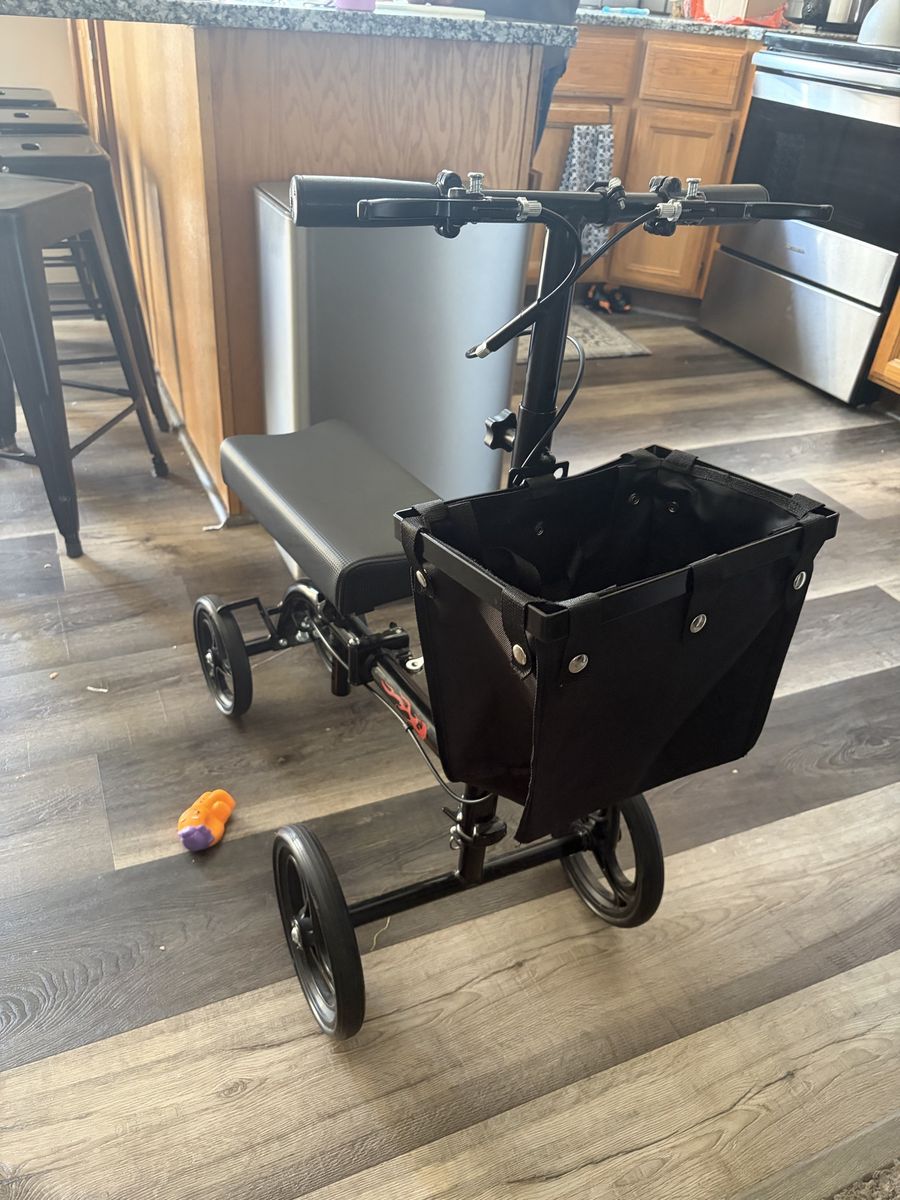 Steerable Knee Scooter Walker with Front Storage Basket - Black