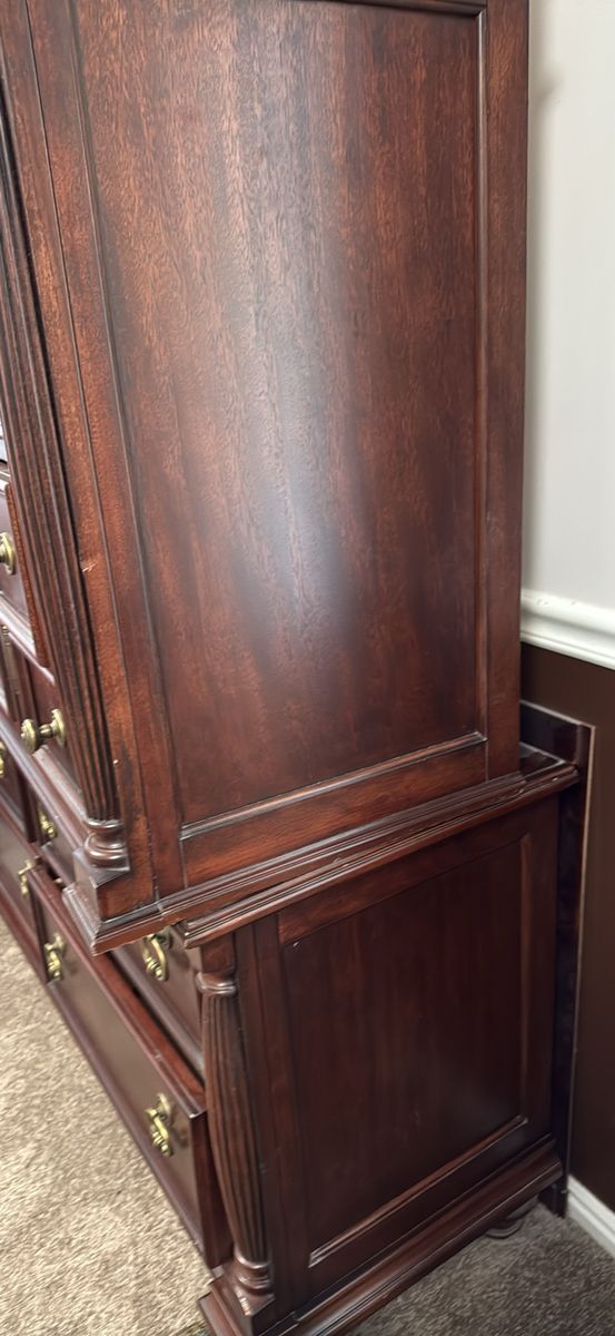 Main image 3