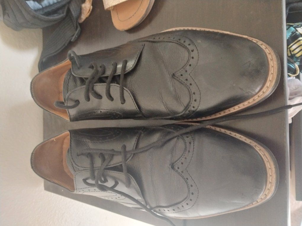 Louis Vuitton Dress shoes (size 42) Size 9