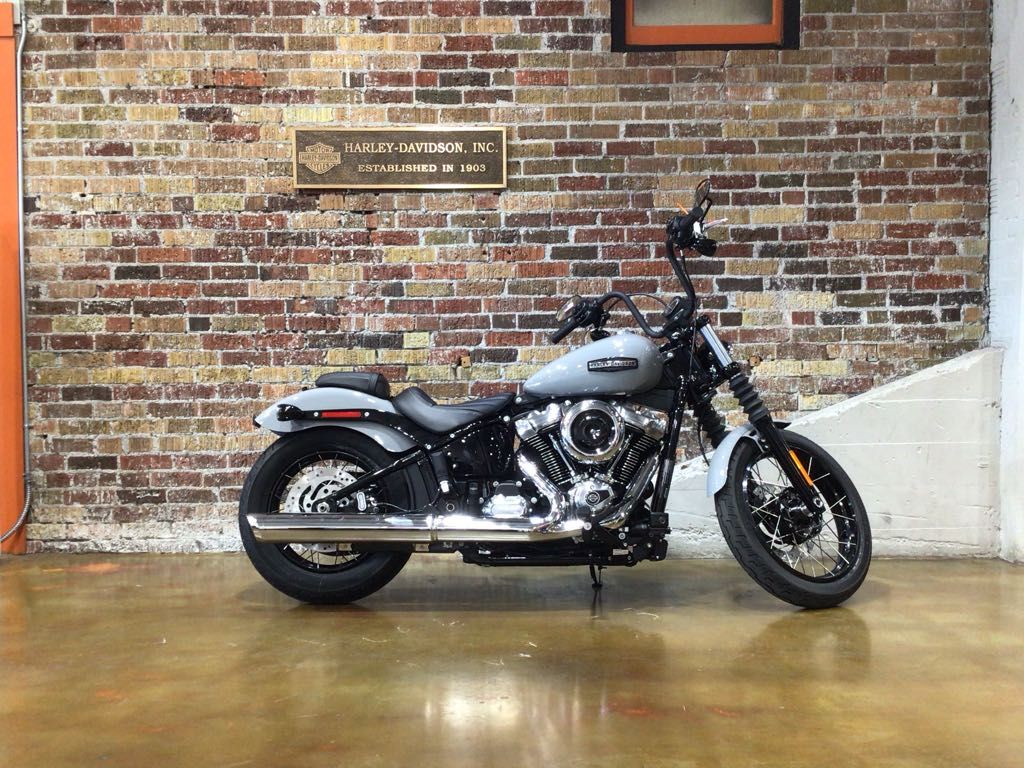 2025 HARLEY-DAVIDSON STREET BOB FXBB