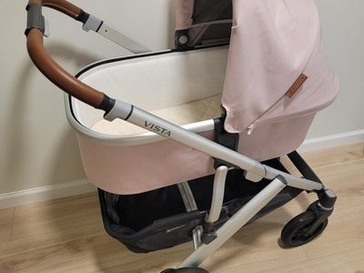 UPPAbaby Vista V2 luxury Stroller with Bassinet and Toddler Seat - Pink / Light Brown Leather
