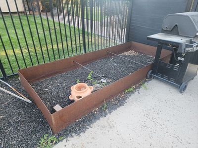 Large Steel Raised Garden Bed / Planter Box