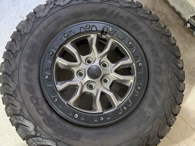 Jeep Wrangler Rubicon XR Mopar 392 wheels & tires