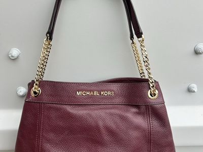 Michael Kors Carmen Large Saffiano Leather Shoulder Bag Maroon/Gold Chain Strap