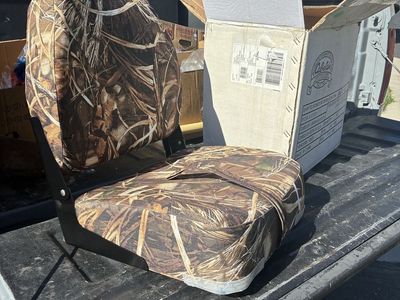Bass Pro shops Angler series- New in Box - Duck Hunting Fishing