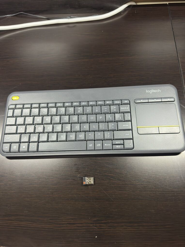 Logitcech K400 (trackpad and Keyboard)