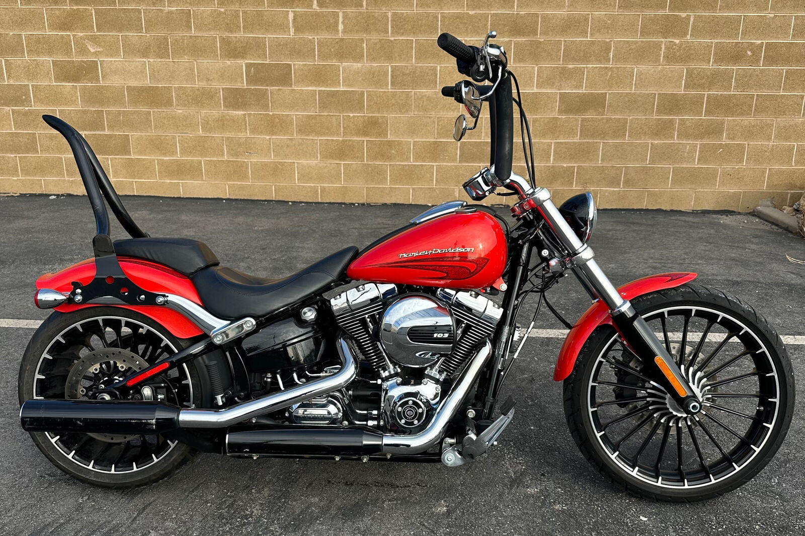 2017 Harley Davidson Breakout 103 - Cruiser - Custom