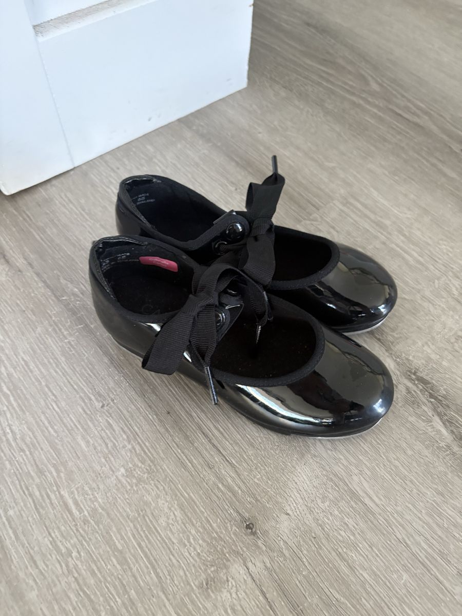 Capezio Black Patent Tap Shoes Size 10 M with Tele Tone Taps