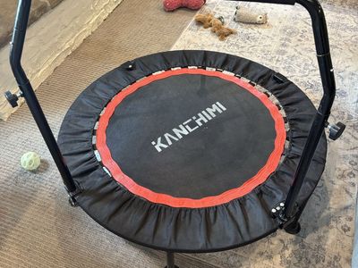 KANCHIMI 40-inch Mini Fitness Trampoline Rebounder with Handle Bar - Excellent Condition
