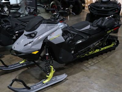2026 Ski-Doo Summit Adrenaline with Edge Package 8