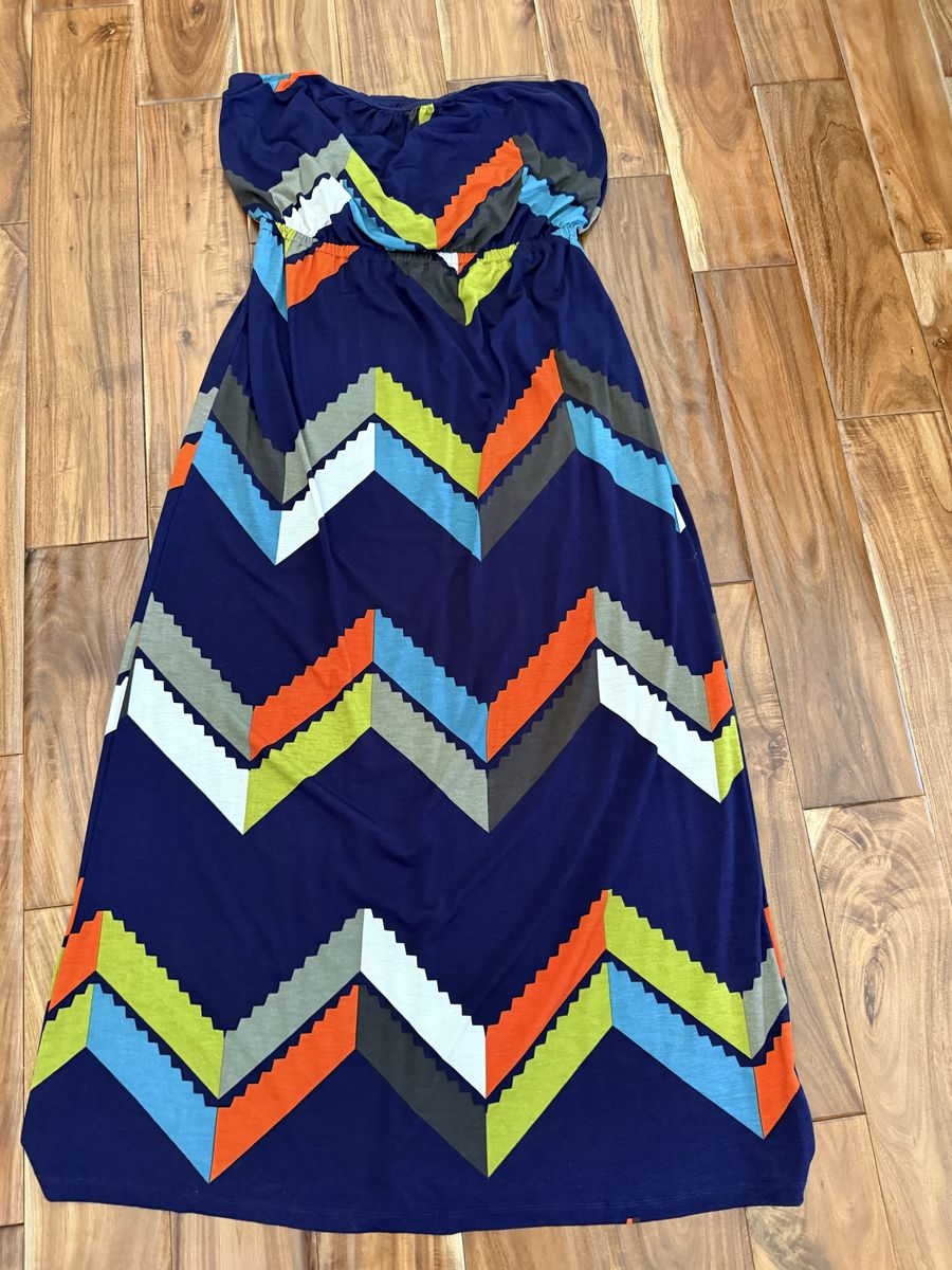 Women Size Large Strapless dress