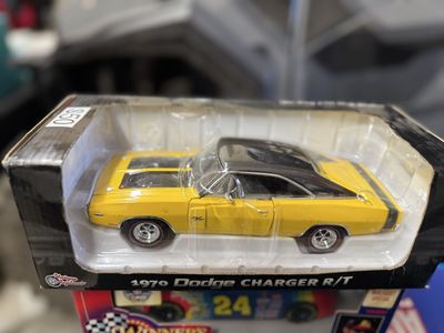 Unique Replicas 1970 Dodge Charger R/T Yellow Diecast Model Car, 1:24 Scale in Box