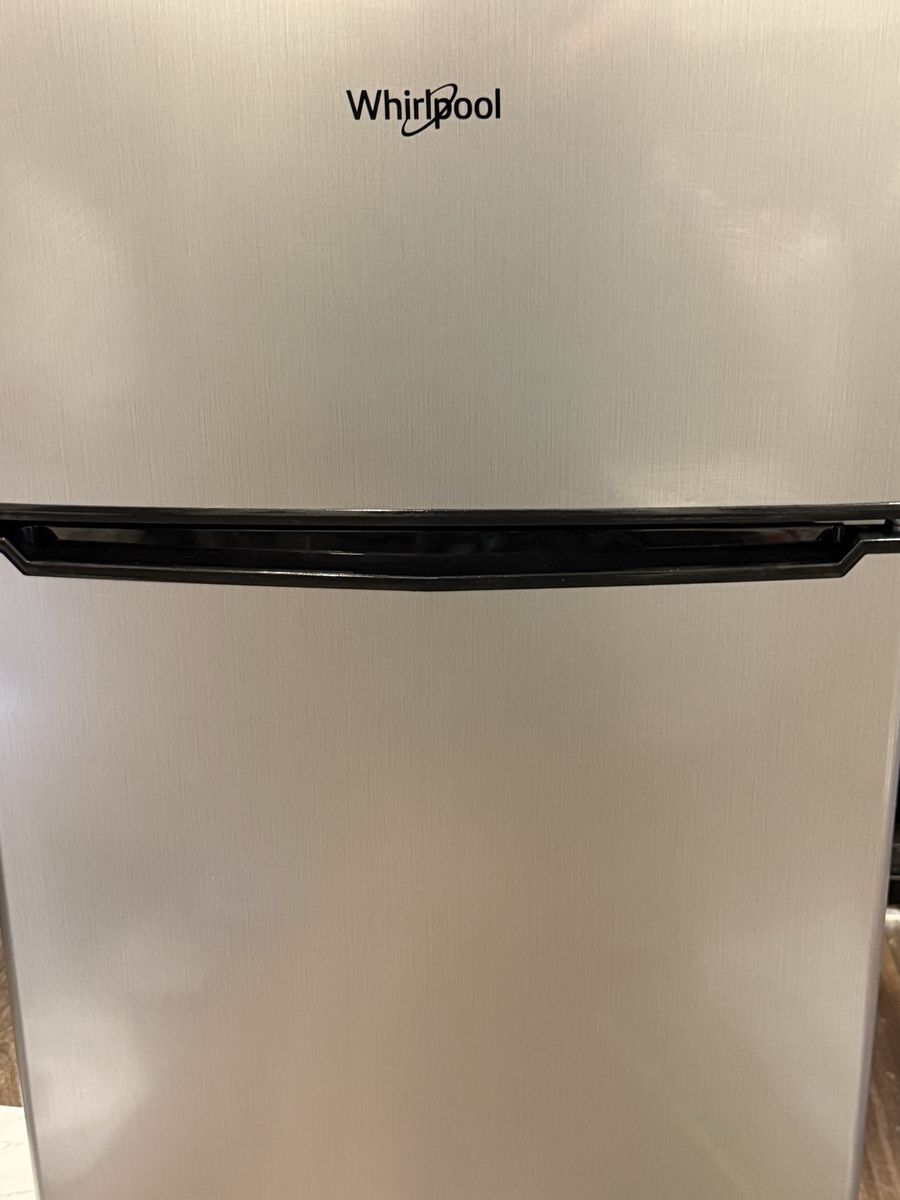 Whirlpool mini fridge