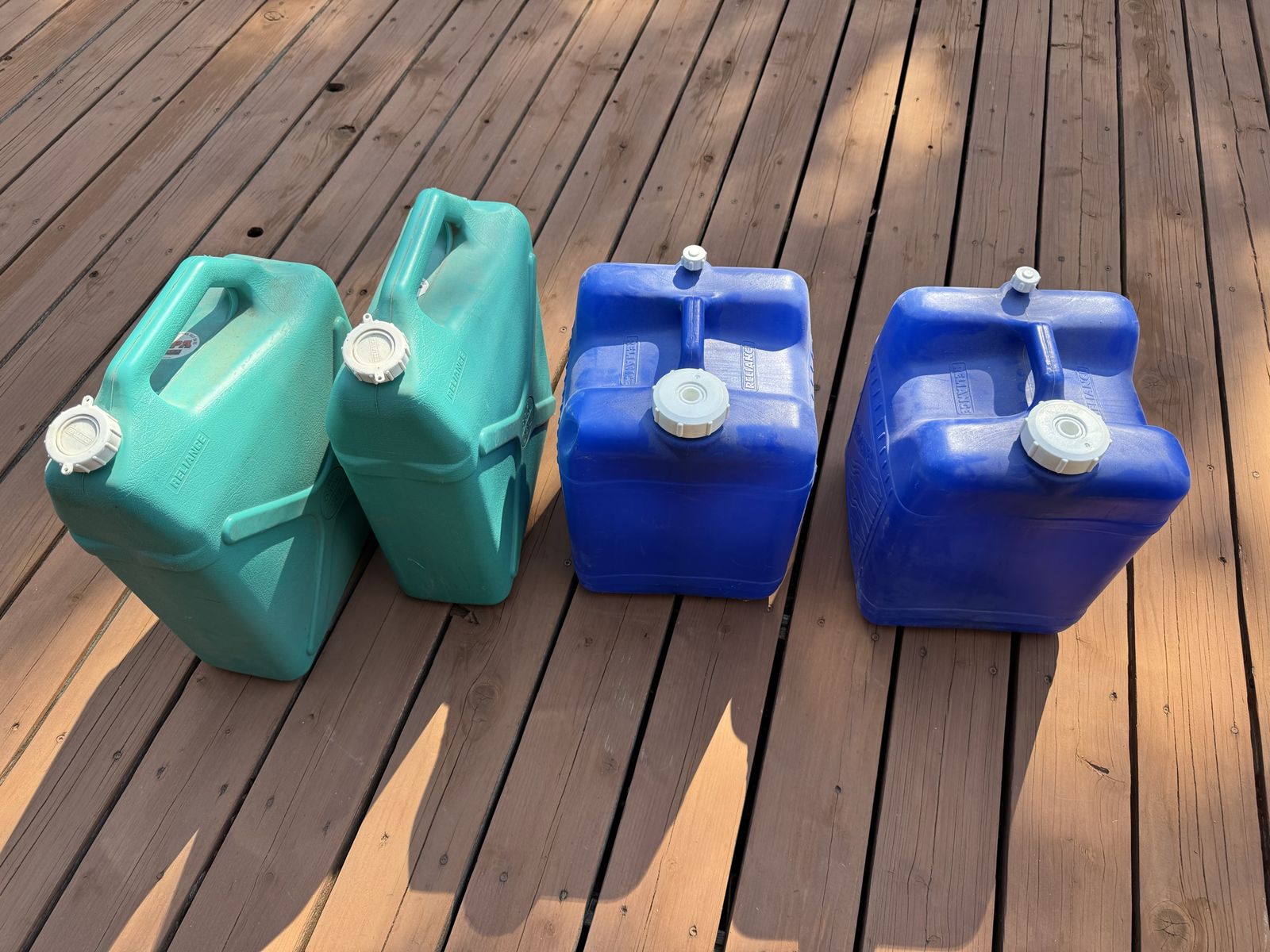 Reliance Aqua-Tainer Water Containers - 2x 7-Gallon Blue, 2x 6-Gallon Green