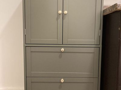 Modern Green Cabinet with Drawers