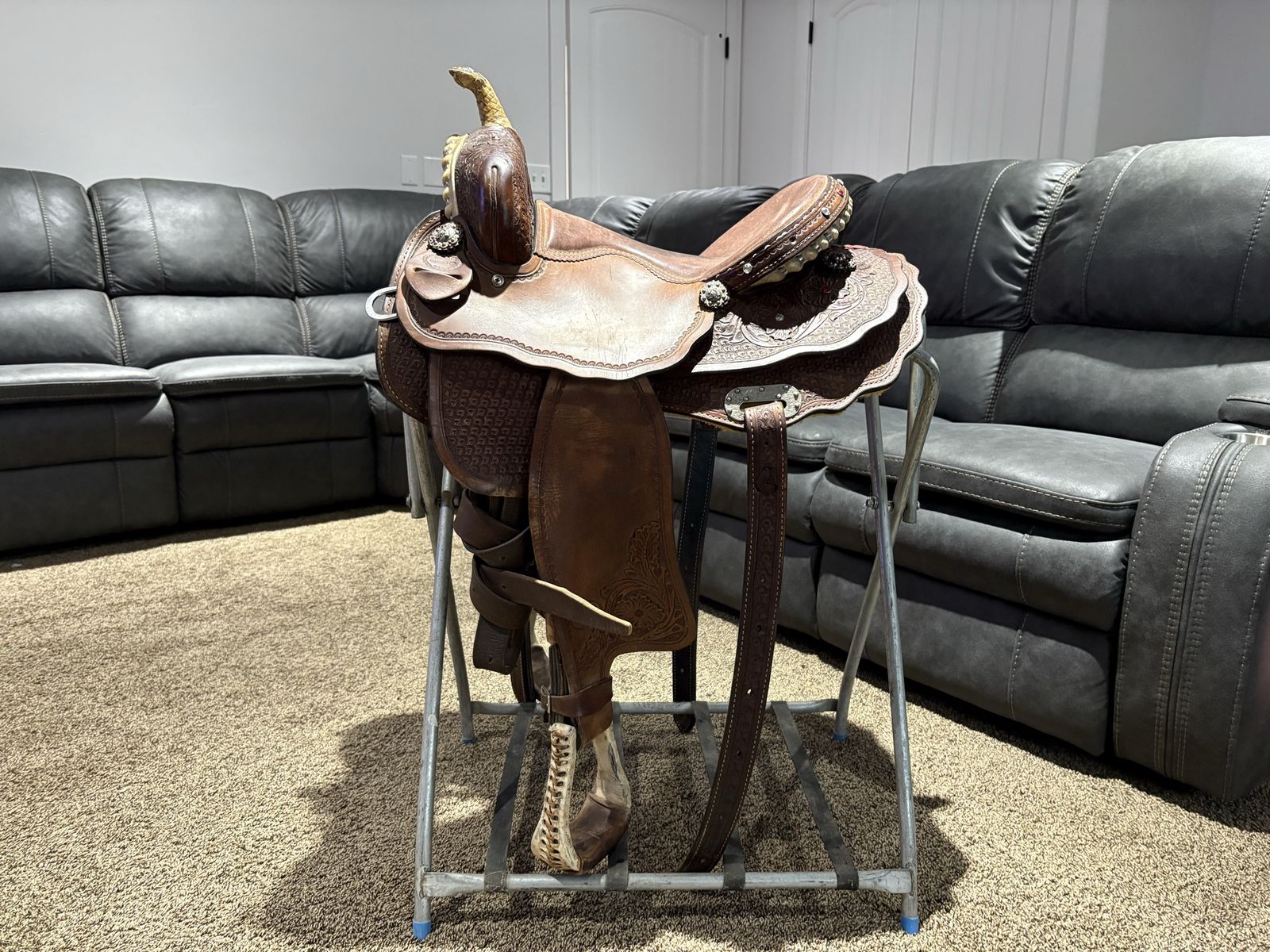 Used J Black Barrel Saddle