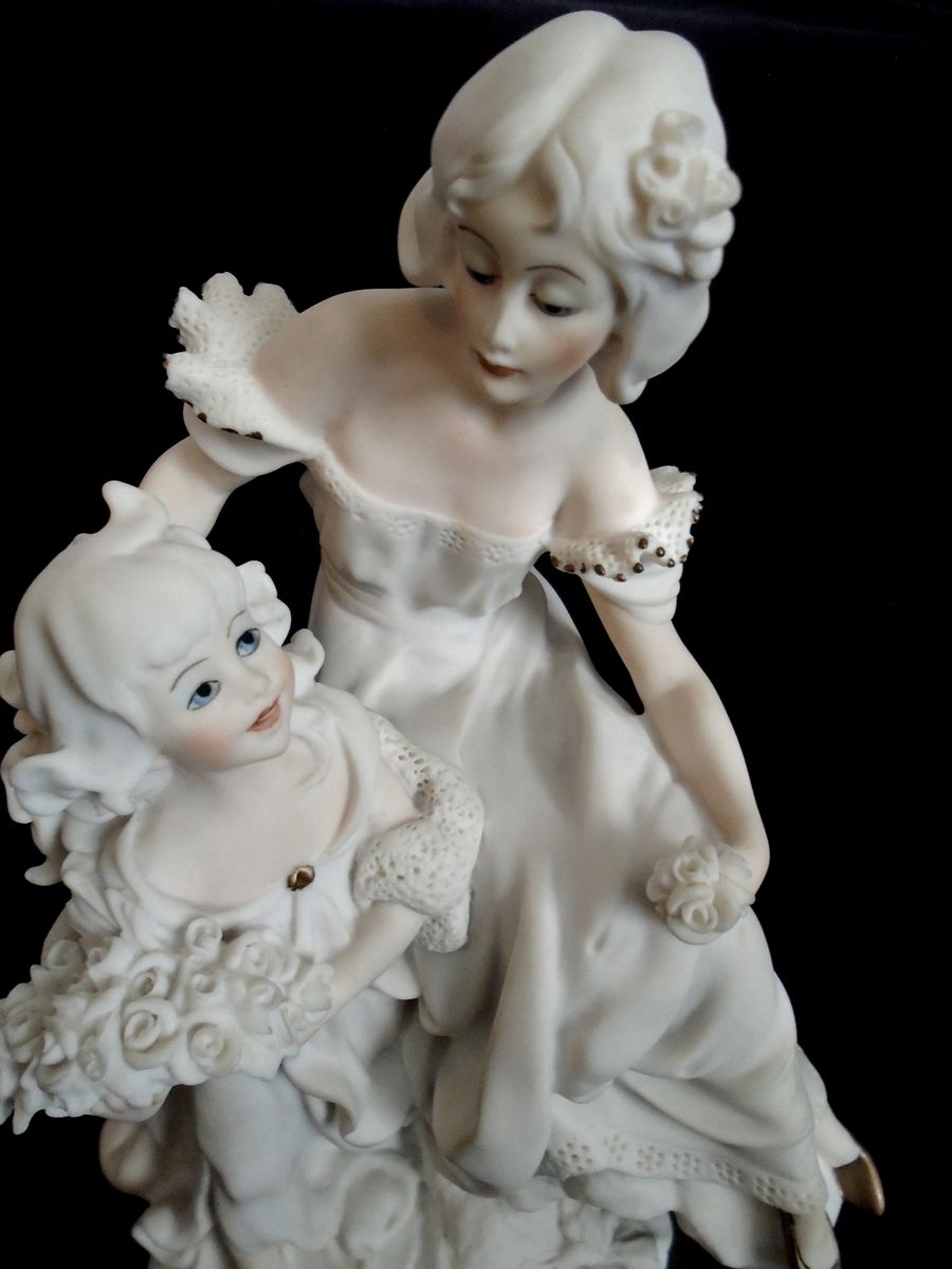 RARE Vintage Armani Capodimonte Mother & Daughter Figurine Italy 1987 MOTHER'S DAY GIFT