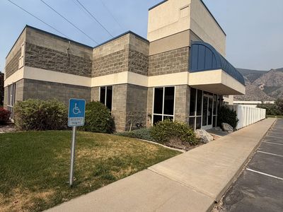 HIGH QUALITY PROFESSIONAL OFFICES, OPEN CONCEPT FLOOR PLAN, LG CONF ROOM, 2-LG ROOMS, PRIVATE OFFICES & 3-RESTROOMS!
