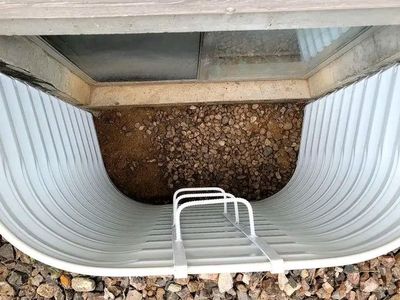 Window Well, ladder and Window Well Cover