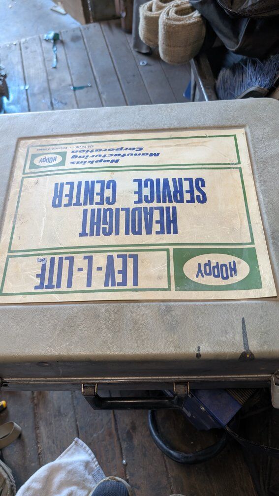 Auto headlight adjuster kit