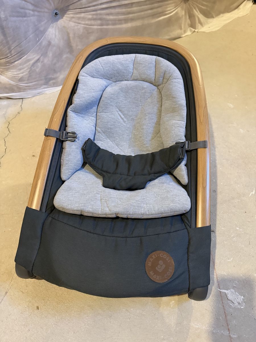 Maxi-Cosi Kora 2-in-1 Rocker & Bouncer - Grey/Wood Finish