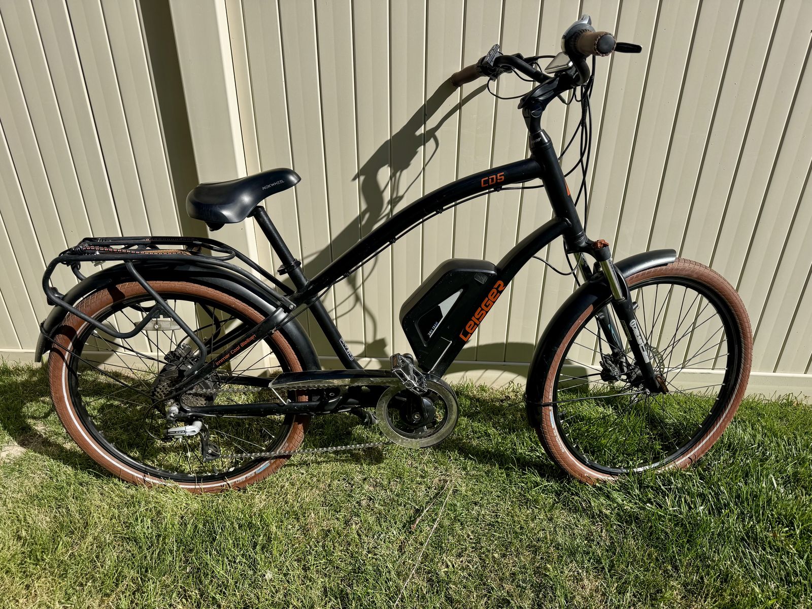 Leisger CD5 Electric Bike – Excellent Condition – Charger Included
