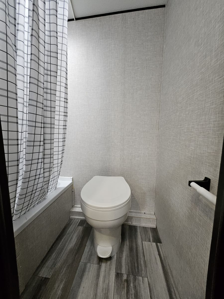 Main image 13