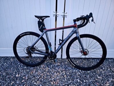 Carbon 56 M/L low mile SRAM Apex gravel bike