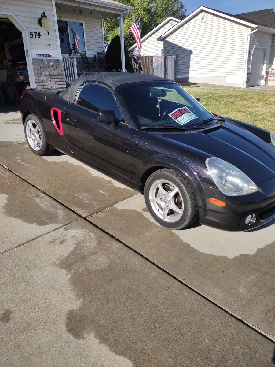 Toyota MR2, 2 door convertable