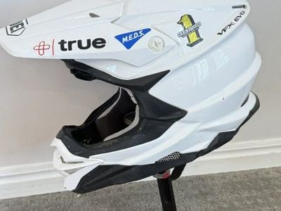 SHOEI VFX-EVO Motocross Helmet – Size Large