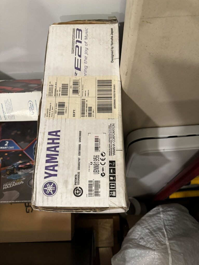 Yamaha Keyboard PSR-E213