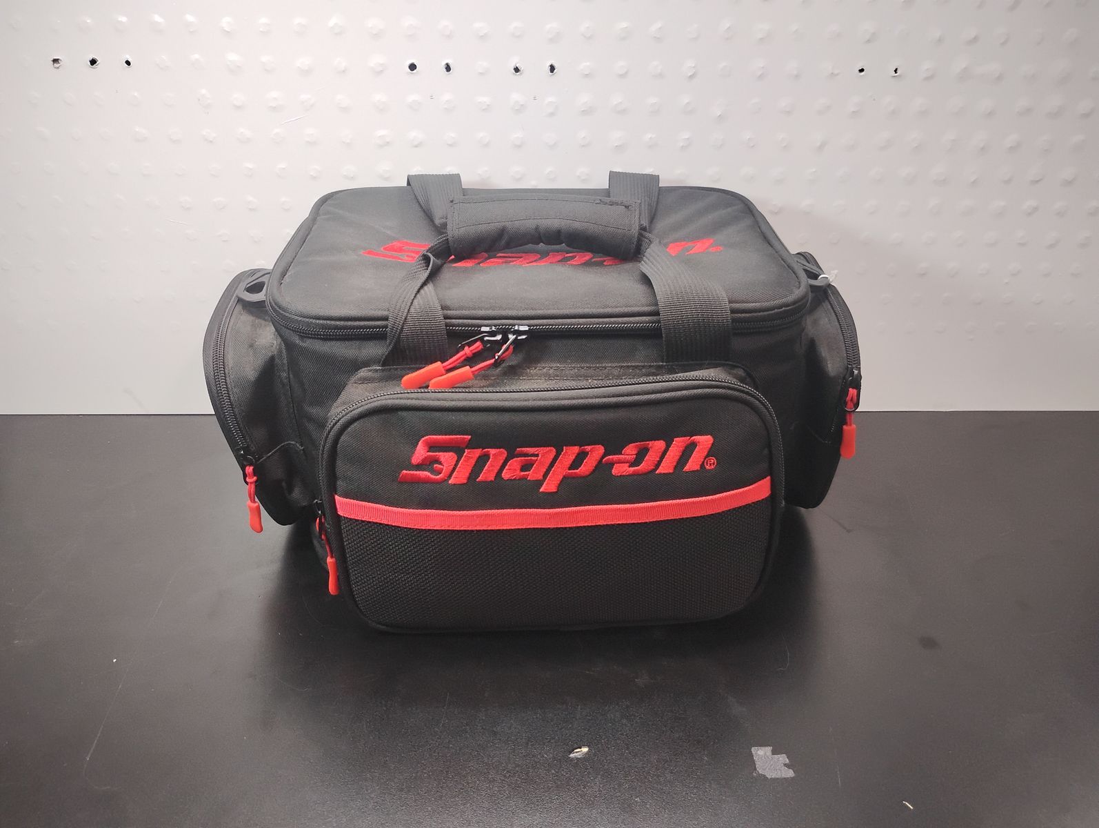 Snap-On Limited Addition Fishing Tackle Bag