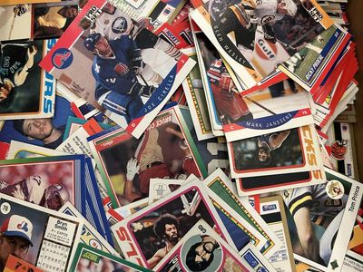 Sports (football, basketball, hockey, baseball, etc.) Trading Cards