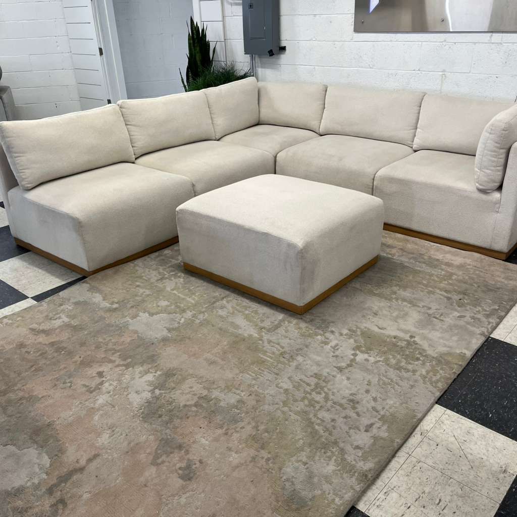 COSTCO HENREDON MURPHY FABRIC MODULAR SECTIONAL W/ OTTOMAN, CREAM! HALF-OFF RETAIL!