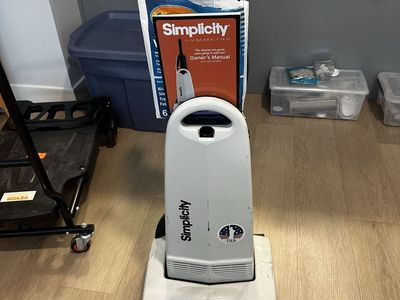 Simplicity upright vacuum