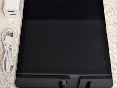 Apple iPad 6th Generation - 32GB WIFI