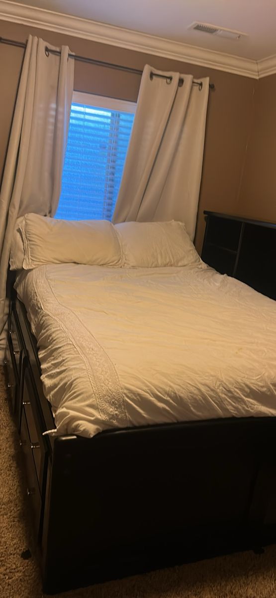 Full size storage bed