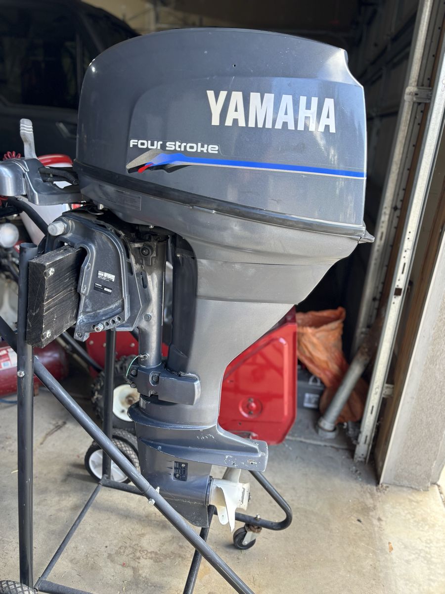 Yamaha 25 HP outboard motor
