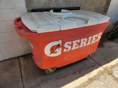 Gatorade Sideline Cooler / Ice Chest