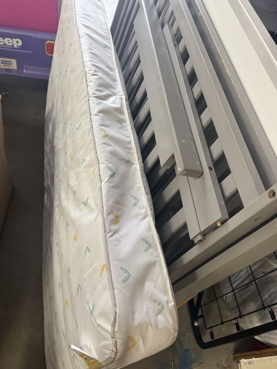 baby crib