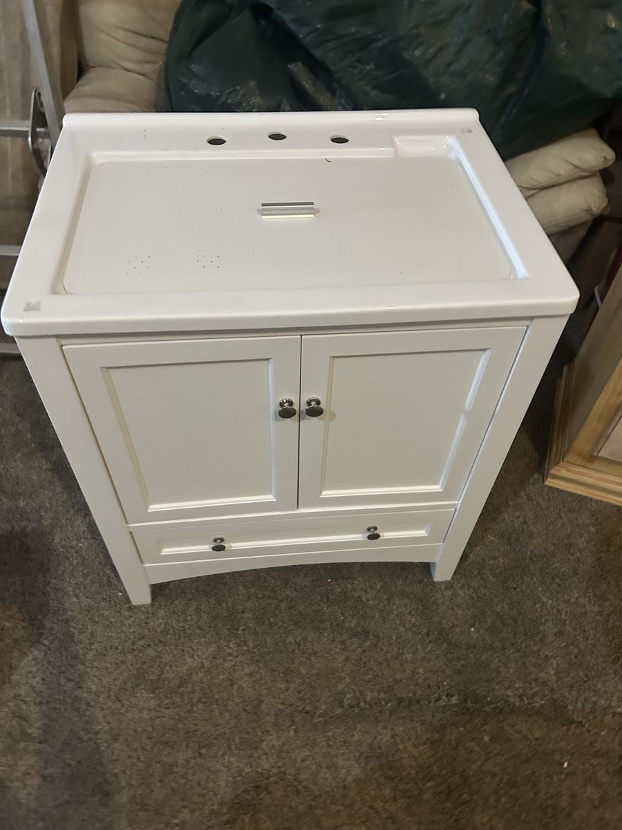 Bathroom vanity