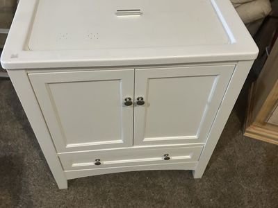 Bathroom vanity