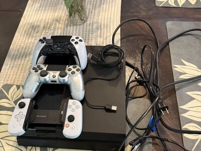 Ps4 With Controller