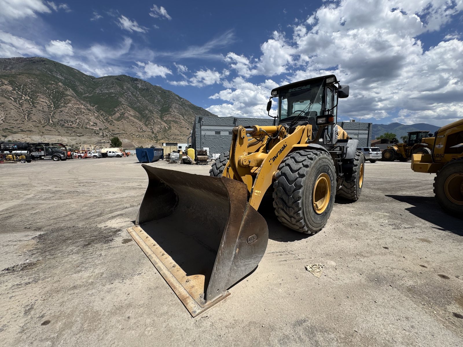 2015 KAWASAKI WHEEL LOADER