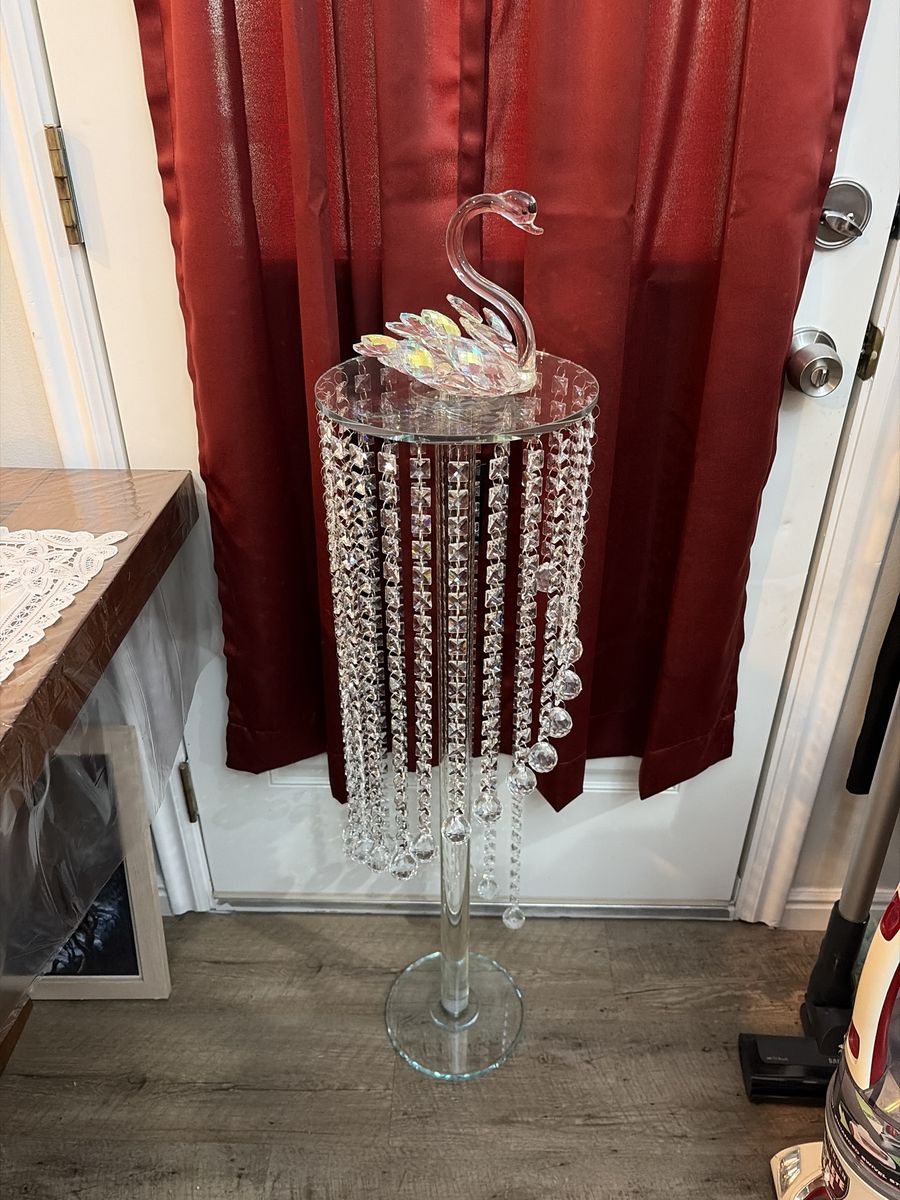 Glass & W/25 REAL Cascading Crystals/ & Swan