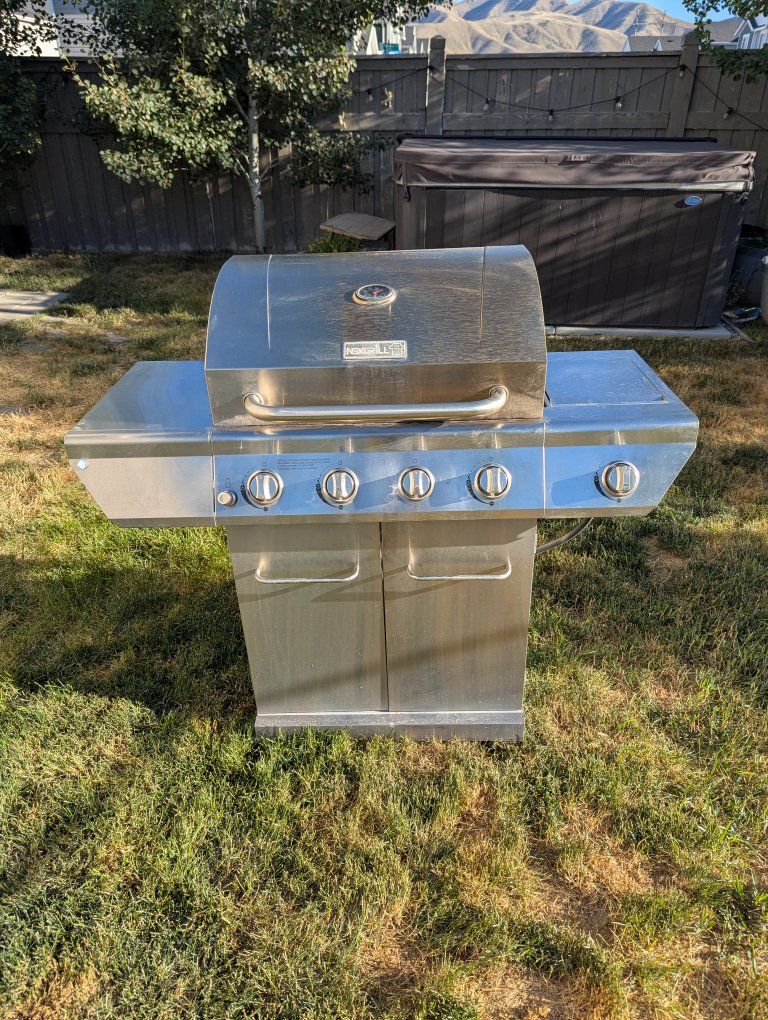 Nexgrill 4-Burner Stainless Steel Gas Grill
