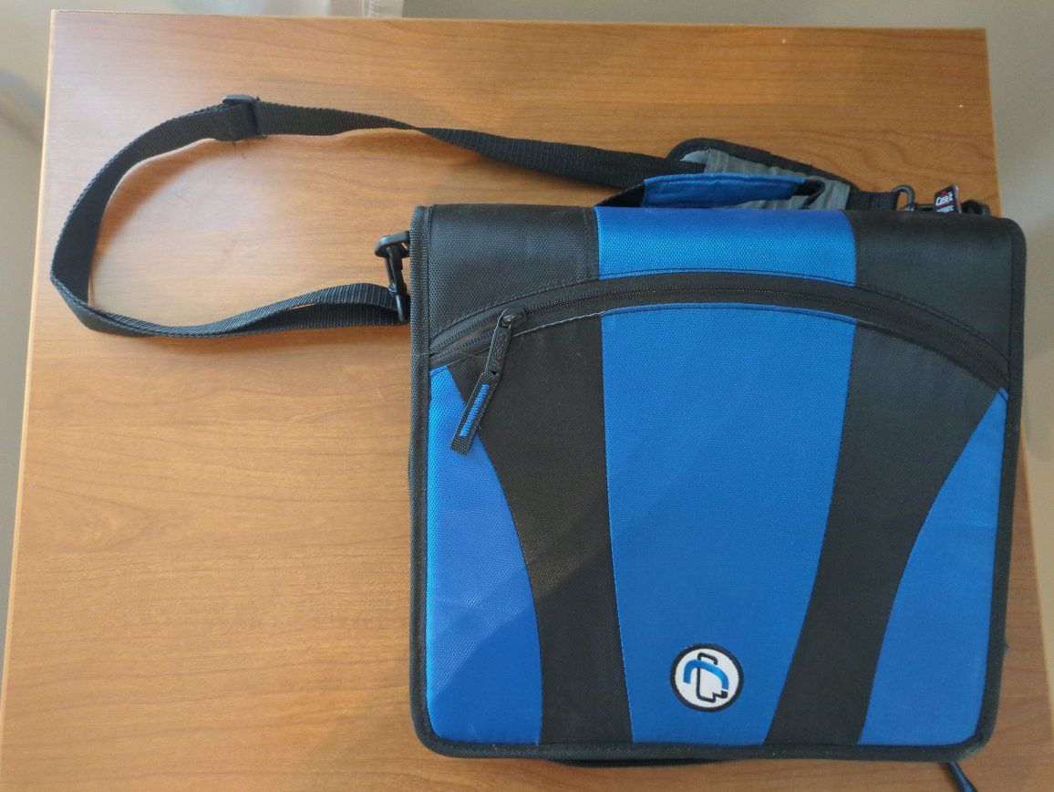 Case-it Blue Zippered 3-Ring Binder with Expanding File and Shoulder Strap