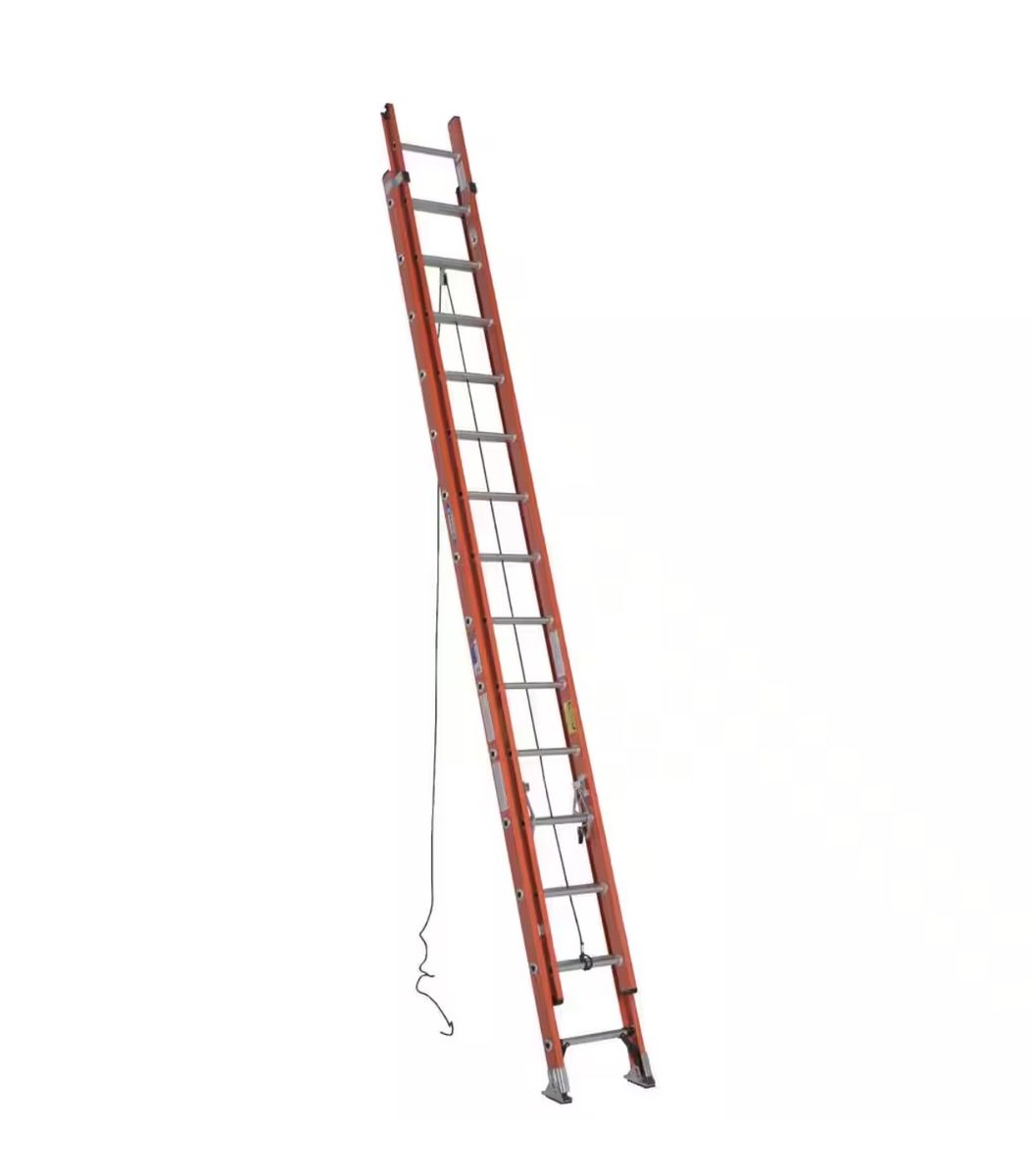 Werner 28' Fiberglass Extension Ladder